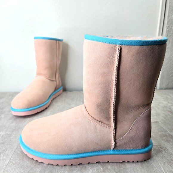 UGG Classic Short II Neon Boots 9 Pink Suede Shearling Fur Lined Winter Booties - Picture 1 of 13